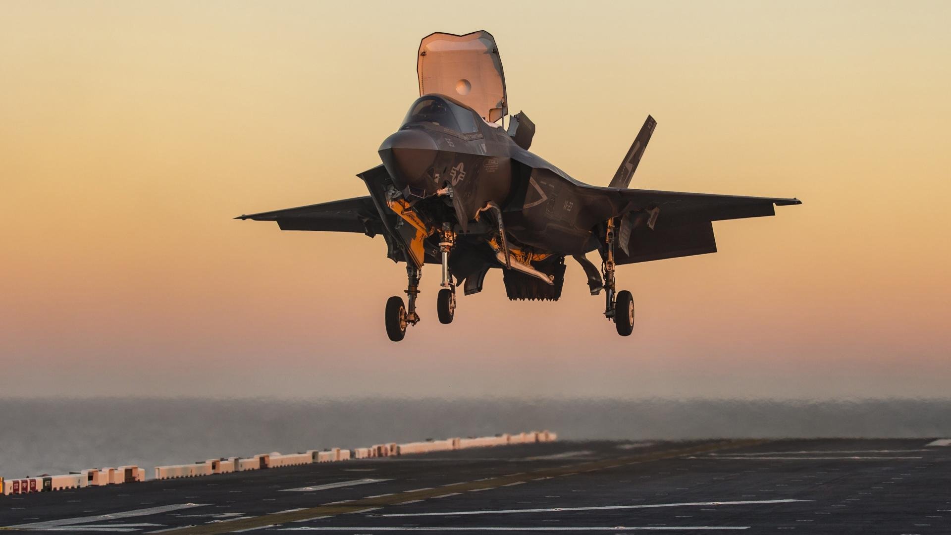 乔纳·隆戈:全黑队的力量与速度双重象征