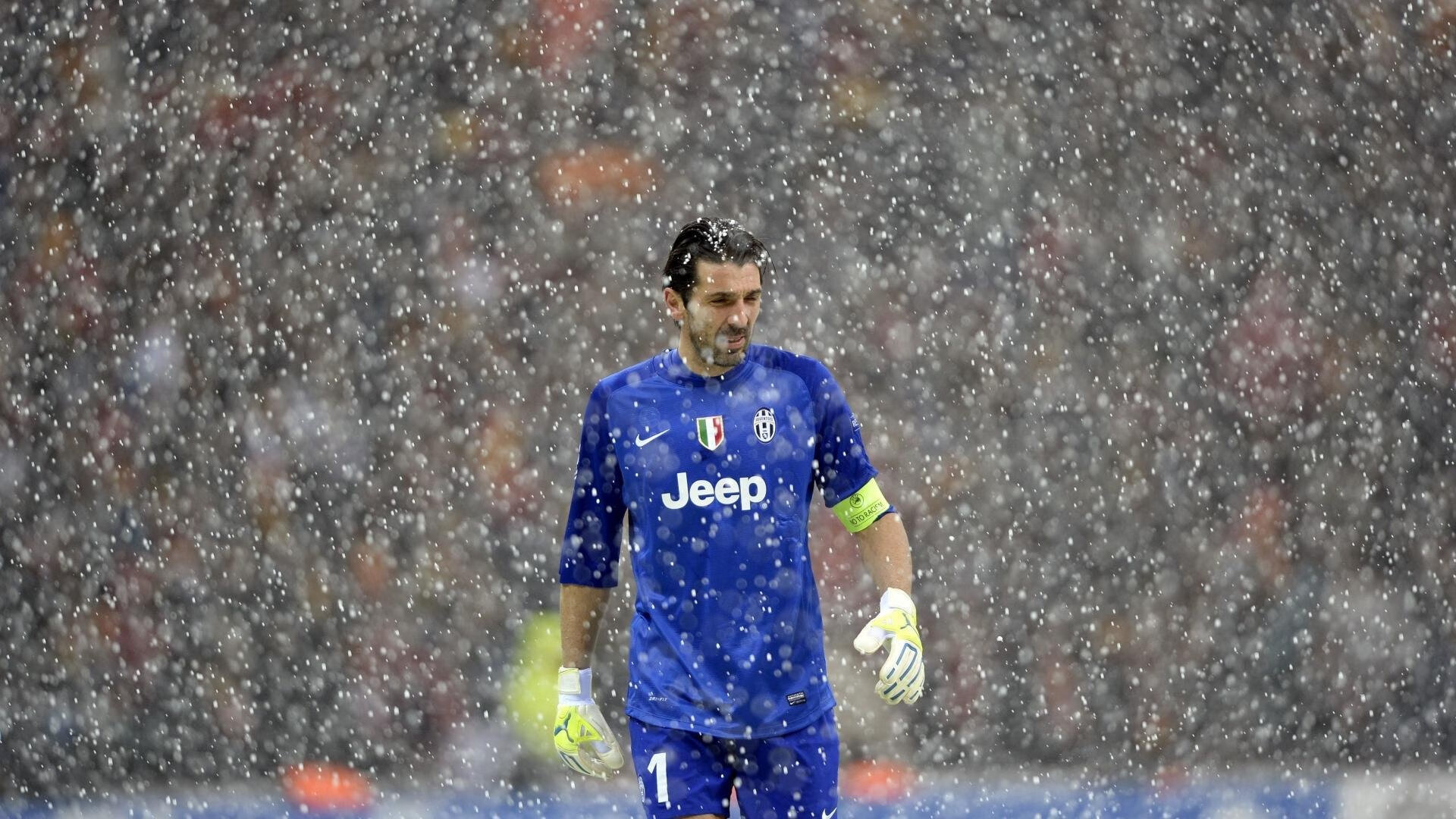 控球球员如何根据节奏判断空位形成时机，控球技能